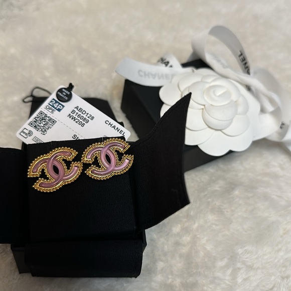 Chanel Cc 24 P Earrings - Picture 7 of 7